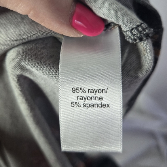 Maurices Plus Size Floral Crew Neck Tee XL - Picture 5 of 7